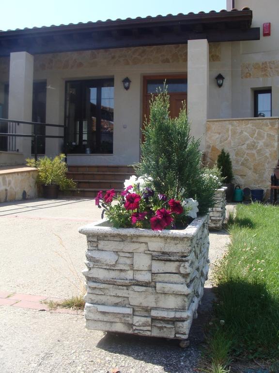Alojamiento Rural La Henera Сан Хуан де Ортега Екстериор снимка
